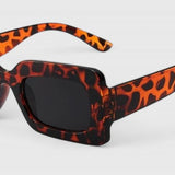 Elyanna | Πολυτελή Γυαλιά Ηλίου" can be rewritten as "Elyanna | Luxe Sunglasses
