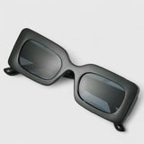 Elyanna | Πολυτελή Γυαλιά Ηλίου" can be rewritten as "Elyanna | Luxe Sunglasses