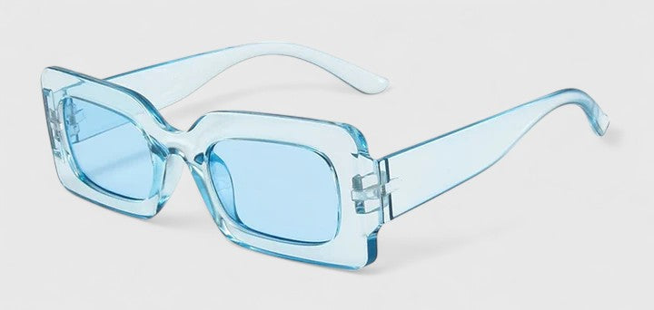 Elyanna | Πολυτελή Γυαλιά Ηλίου" can be rewritten as "Elyanna | Luxe Sunglasses