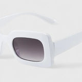 Elyanna | Πολυτελή Γυαλιά Ηλίου" can be rewritten as "Elyanna | Luxe Sunglasses